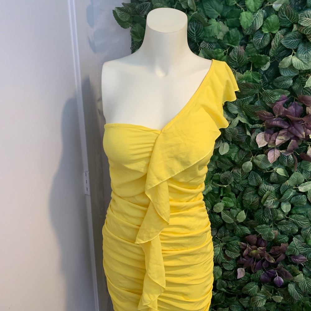 Yellow Ruffled One Shoulder Dress - Picture 11 of 12